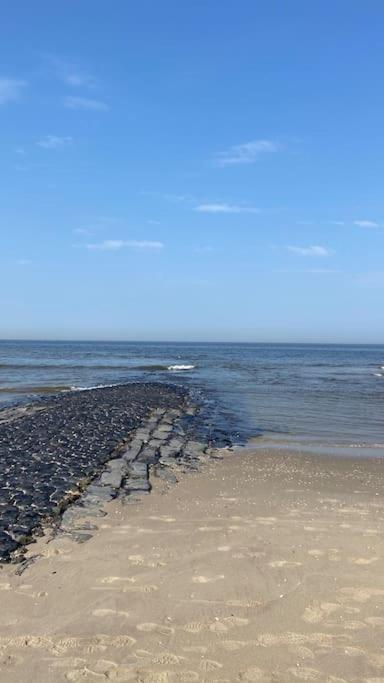 Strandhuisje Daan Dicht Bij Zee En Strand Callantsoog Kültér fotó